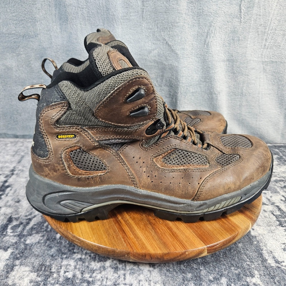 Vasque Gore-Tex Hiking Boots Mens 13 M Brown Leather Vibram Waterproof 7466